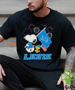 Detroit Lions Snoopy Woodstock America Flag Happy 4th Of July T Shirt