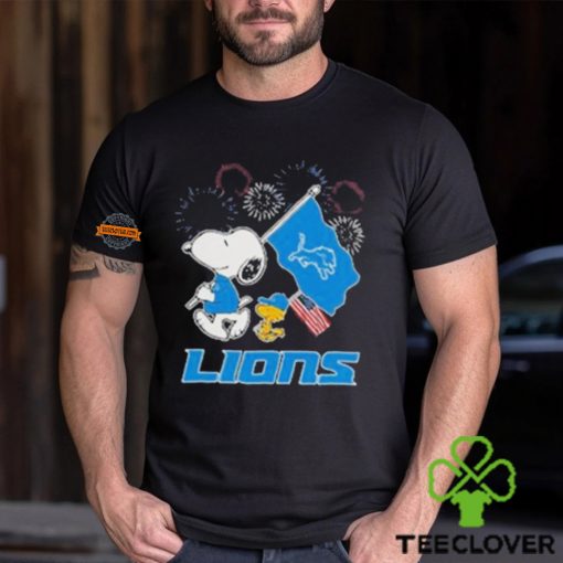Detroit Lions Snoopy Woodstock America Flag Happy 4th Of July T Shirt