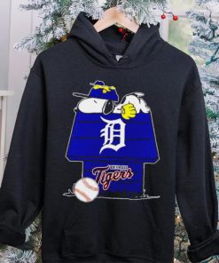 Detroit Tigers Snoopy And Woodstock The Peanuts Baseball hoodie, sweater, longsleeve, shirt v-neck, t-shirt