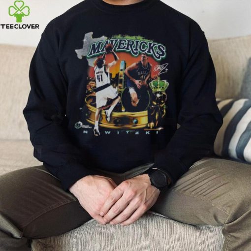 Dirk Nowitzki Dallas Mavericks Mitchell & Ness Crowned T Shirt