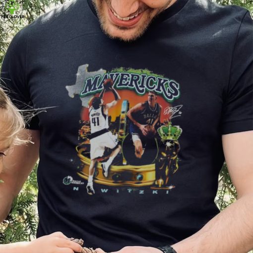 Dirk Nowitzki Dallas Mavericks Mitchell & Ness Crowned T Shirt