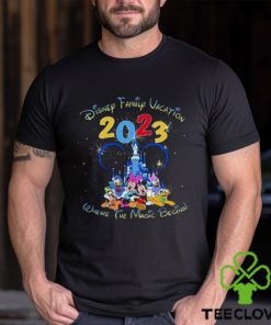 Disney Family Shirt Traveller 2023 World Tour Classic Unisex