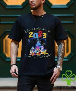 Disney Family Shirt Traveller 2023 World Tour Classic Unisex