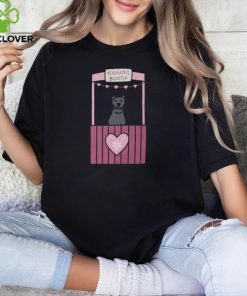 Dog Mom Kissing Booth Shirt