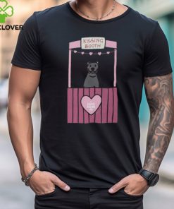 Dog Mom Kissing Booth Shirt