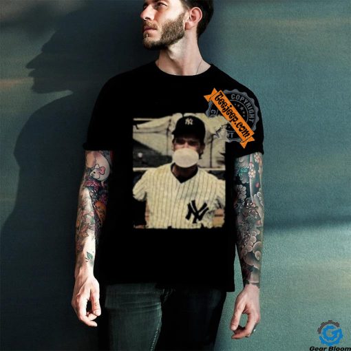 Don Mattingly (Donnie Baseball) in New York Yankees Crewneck shirt