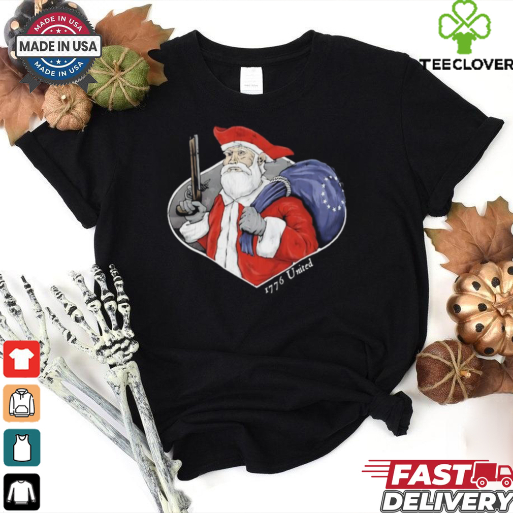 Don’t tread on Santa with guns 1776 United shirt Don’t tread on Santa with guns 1776 United shirt
