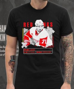 Dylan Larkin number 71 Detroit Red Wings ice hockey player pose paper gift hoodie, sweater, longsleeve, shirt v-neck, t-shirt