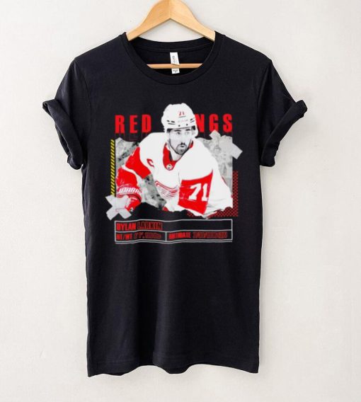 Dylan Larkin number 71 Detroit Red Wings ice hockey player pose paper gift hoodie, sweater, longsleeve, shirt v-neck, t-shirt