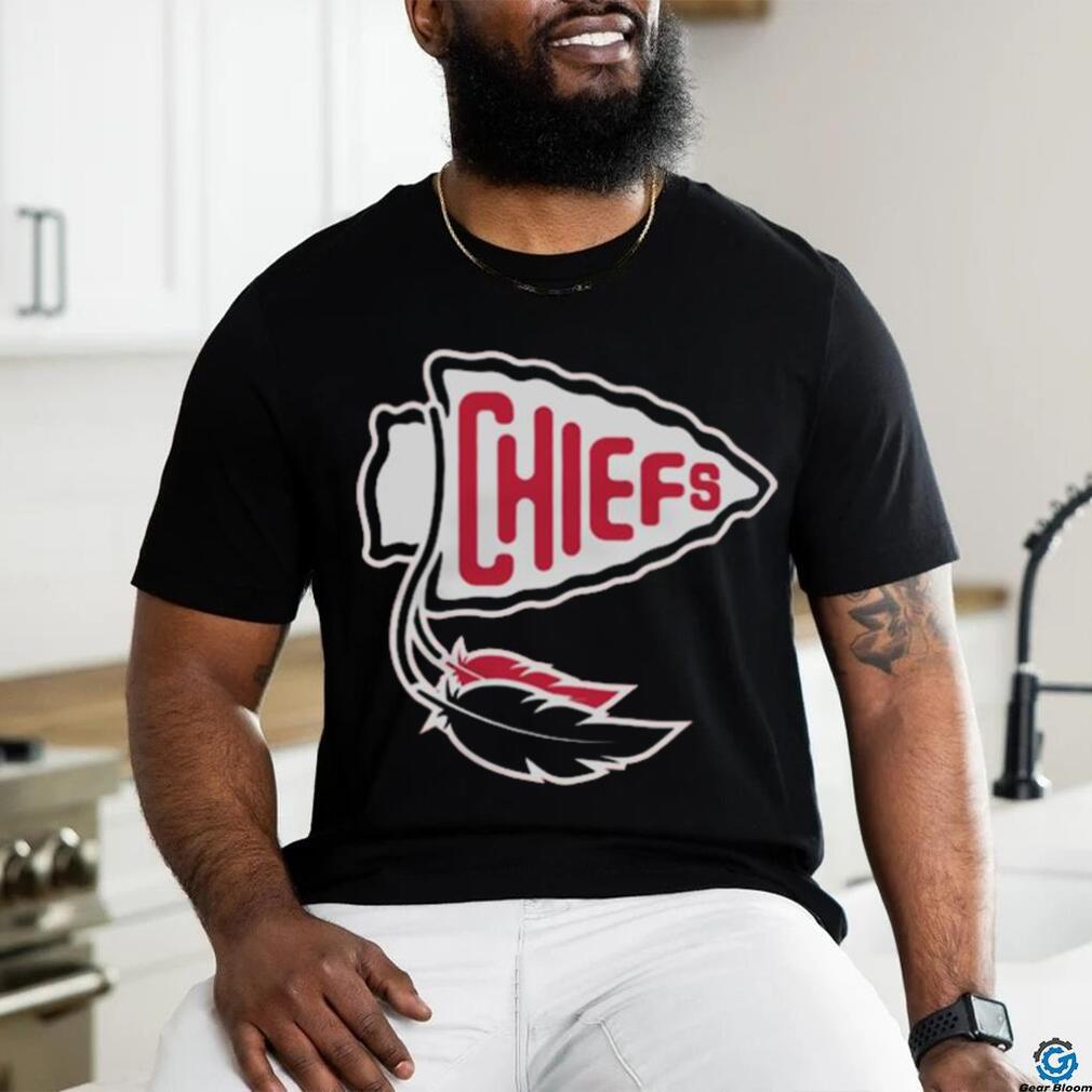 Elevate your Chiefs game day attire with our Chiefs Arrow Shirt Elevate your Chiefs game day attire with our Chiefs Arrow Shirt
