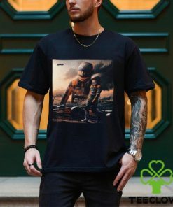 F1 Lighting Maps In Rain Of McLaren F1 Team Classic T shirt 1 F1 Lighting Maps In Rain Of McLaren F1 Team Classic T shirt