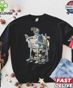 Fake News Reading Operator T Shirt