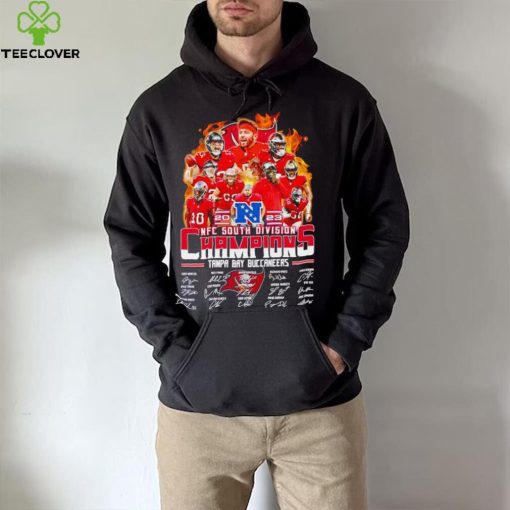 Fire 2023 NFC South Division Champions Tampa Bay Buccaneers signatures hoodie, sweater, longsleeve, shirt v-neck, t-shirt