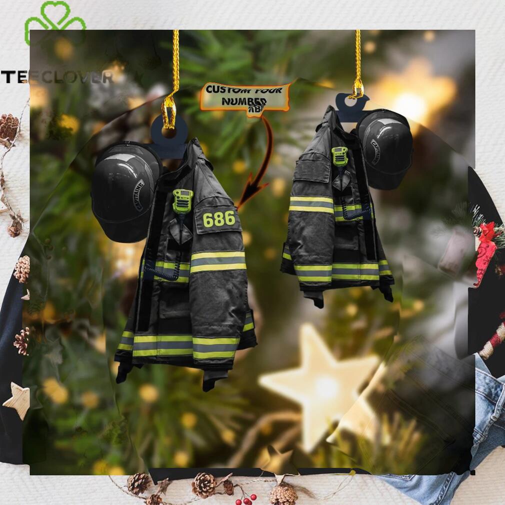 Firefighter Shaped Ornament (Capitaine Black Helmet) Firefighter Shaped Ornament (Capitaine Black Helmet)
