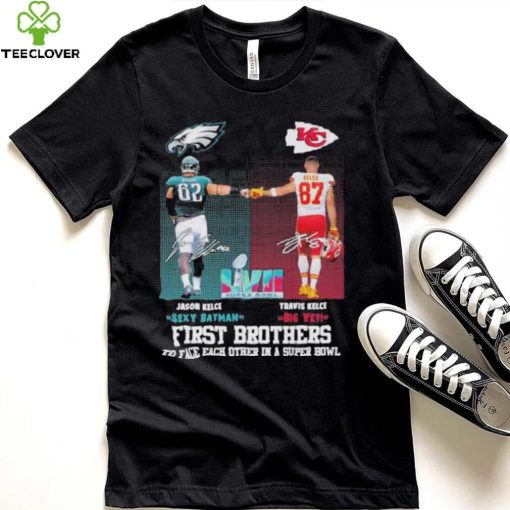 First brothers to face each other in a super bowl Jason Kelce sexy batman Travis Kelce big yet Eagles Chiefs signatures shirt