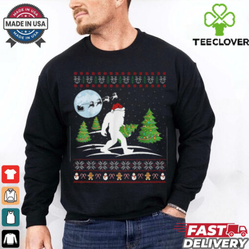 Funny Bigfoot Xmas Gift Santa Hat Ugly Bigfoot Christmas T Shirt Recovered