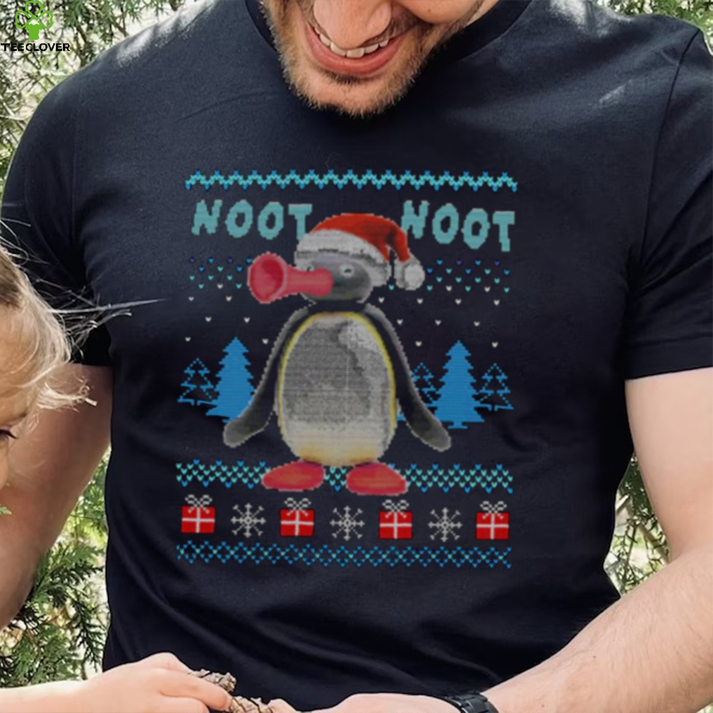 Funny Christmas Pingu Meme Xmas shirt Funny Christmas Pingu Meme Xmas shirt