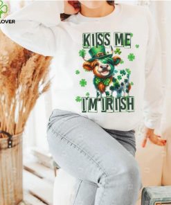 Funny Cow Kiss me I'm Irish St, Patrick's Day Shirt