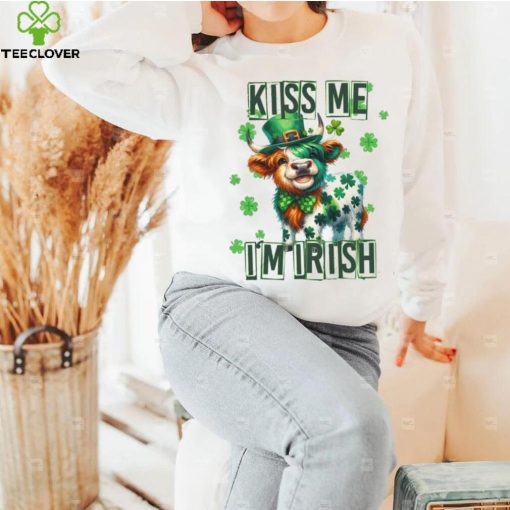 Funny Cow Kiss me I’m Irish St, Patrick’s Day Shirt