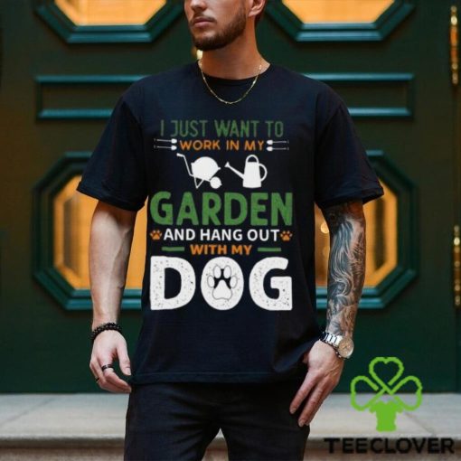 Funny Gardening Dog Lover Gardener Garden Plants Classic T Shirt