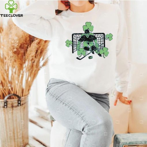 Funny Ice Hockey Shamrock Happy St Patricks Day Cool Gift T Shirt