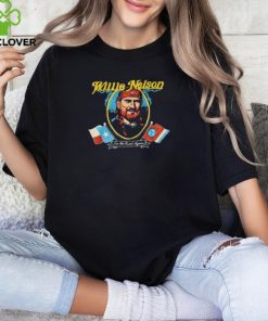 Funny kelly clarkson wearing willie nelson shirt