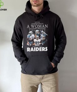 Funny never underestimate a woman who understands football and loves Oakland Raiders signatures 2022 shirt