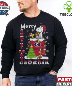 Georgia Bulldogs Snoopy And Woodstock Merry Christmas Shirt
