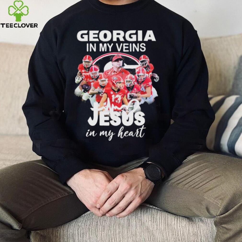 Georgia Football 2022 In My Veins Jesus In My Hearts Signatures Shirt Georgia Football 2022 In My Veins Jesus In My Hearts Signatures Shirt