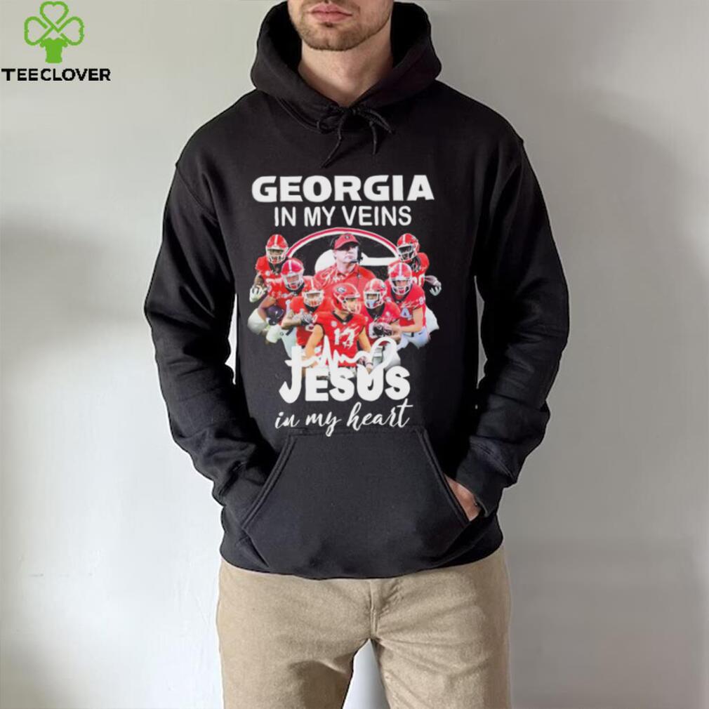 Georgia Football 2022 In My Veins Jesus In My Hearts Signatures Shirt Georgia Football 2022 In My Veins Jesus In My Hearts Signatures Shirt