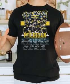 Go Blue Michigan Wolverines Signatures Classic T Shirt