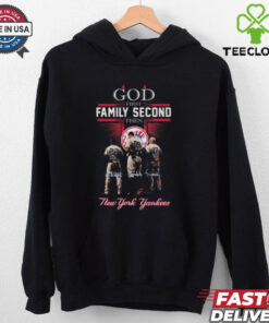 God First Family Second The New York Yankees Signatures 2024 T hoodie, sweater, longsleeve, shirt v-neck, t-shirt