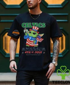 Good Baby Yoda Boston Celtics America 4th Of July Day 2024 T Shirt