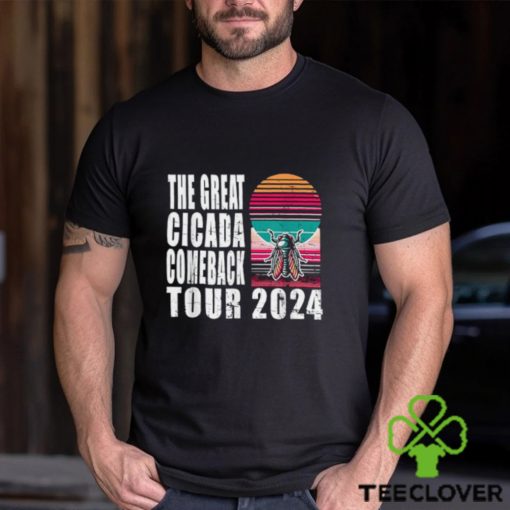 Great Cicada Comeback Tour 2024   Insect Invasion Retro T Shirt