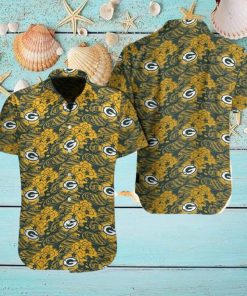 Green Bay Packers Great Waves Of Japanese Hawaiian Shirt And Short For Men Gift, Short Beach For Family