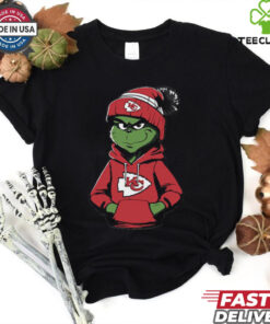 Grinch Kansas City Chiefs Hoodie   Funny NFL Christmas T Shirt for Chiefs Fan M0422 T Shirt