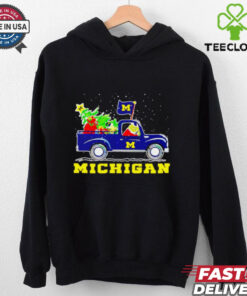 Grinch driving car Michigan Wolverines flag Christmas shirt
