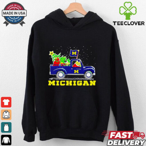 Grinch driving car Michigan Wolverines flag Christmas shirt