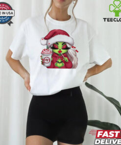 Grinch girl Tampa Bay Buccaneers drink juice Christmas shirt