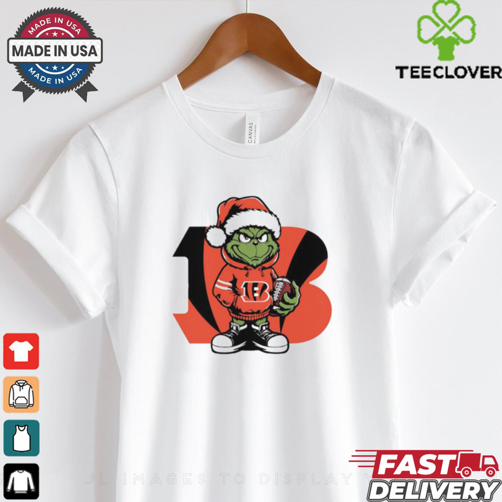 Grinch hug ball Cincinnati Bengals Christmas shirt Grinch hug ball Cincinnati Bengals Christmas shirt