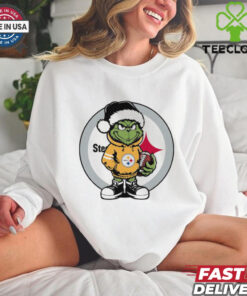 Grinch hug ball Pittsburgh Steelers Christmas shirt