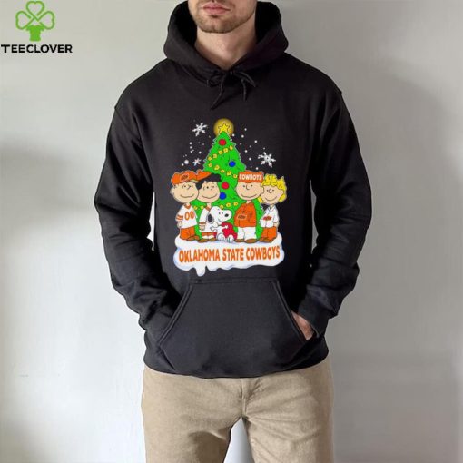 Happy Merry Christmas Peanuts Christmas tree Oklahoma State Cowboys football logo gift hoodie, sweater, longsleeve, shirt v-neck, t-shirt