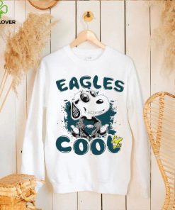 Happy Snoopy cartoon Philadelphia Eagles cool logo 2024 shirt