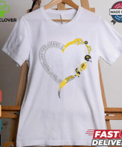 Heart Hawkeyes shirt