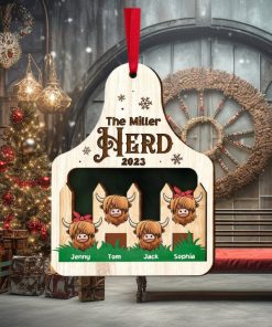 Highland Cow Family, Personalized Wood Ornament, Christmas Ornament, Xmas Gift For Family