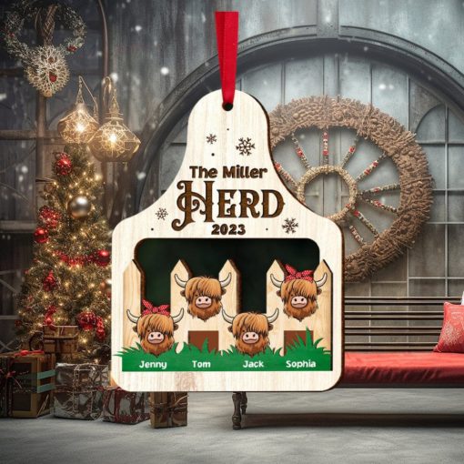 Highland Cow Family, Personalized Wood Ornament, Christmas Ornament, Xmas Gift For Family