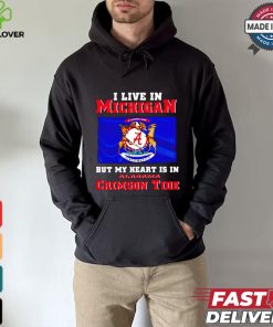 I live in Michigan but my heart is in Crimson Tide hoodie, sweater, longsleeve, shirt v-neck, t-shirt