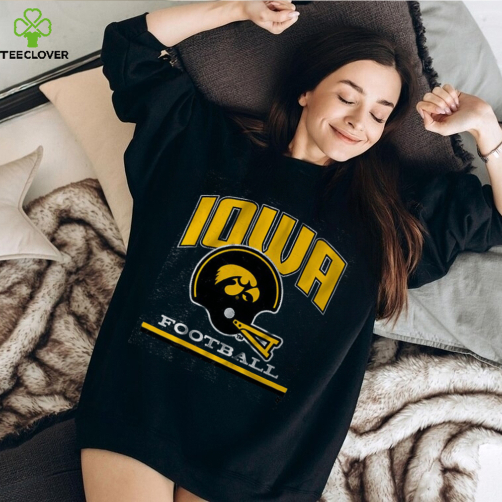 IOWA VINTAGE FOOTBALL HELMET SHIRT IOWA VINTAGE FOOTBALL HELMET SHIRT
