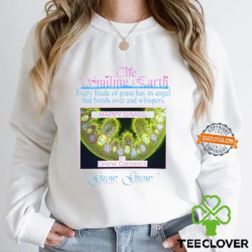 Iggy Azalea Wearing The Smiling Earth Happy Grass Grow Grow t shirt