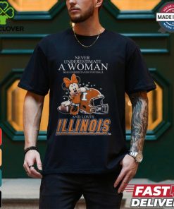 Illinois Fighting Illini x Minnie Mouse Never Underestimate A Woman Who Understands Football And Loves Shirt